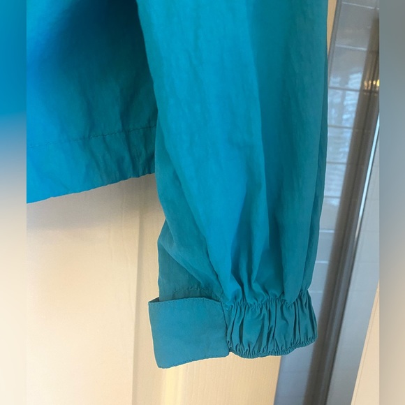 H&M Sporty Nylon Crop Jacket - Picture 3 of 11